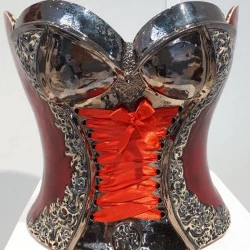 MYR_Corset Champagne - Faïence émaillée et ruban satin - Myr Sculptures 
