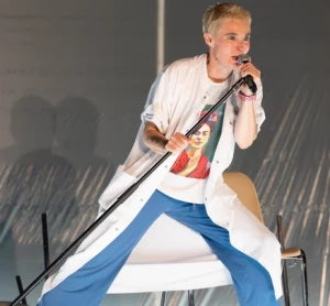 Affiche Ce qu'il en coûte - Les attracteurs étranges