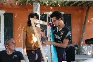 Affiche Atelier Fabrication harpes en carton