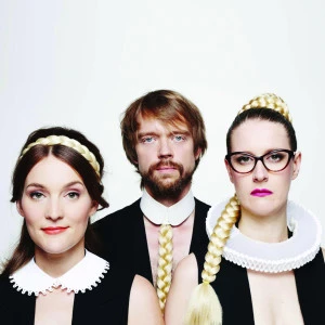 Affiche Blond and Blond and Blond - Mariaj en chonson !