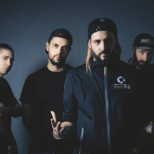 Affiche Smash Hit Combo + Uncomfortable Knowledge + Echoes of Hate