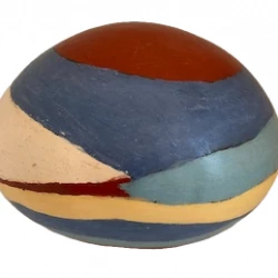 Boule - Faïence noire, engobes polis H : 28 cm. D : 26 cm - Anne Marie SÉGUIER 