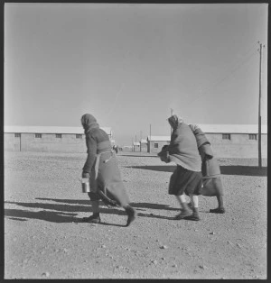 Affiche Exposition de photographie " Des espagnols dans les camps" par Paul SENN - Issues du Fonds Photographique du Musée des Beaux-Arts de Berne 