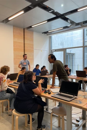 Affiche Les ateliers FabLab à Narbo Via