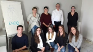 Affiche Harmonie Mutuelle missionne des jeunes volontaires en service civique pour lutter contre la fracture numérique du 2 au 4 avril 2019 à Toulouse