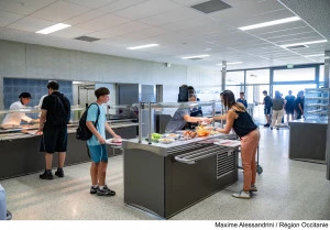 Dans le restaurant scolaire, les 1 000 pensionnaires profiteront de repas cuisinés sur place