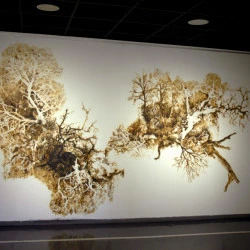 46% - Fresque au chalumeau et charbon, 700x300 cm, 2023 - Centre culturel Alban Minville, Toulouse 