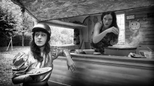 Affiche Crêpage de Chignons – Collectif Suzette et Nora –