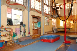 Affiche Cours hebdomadaires de cirque