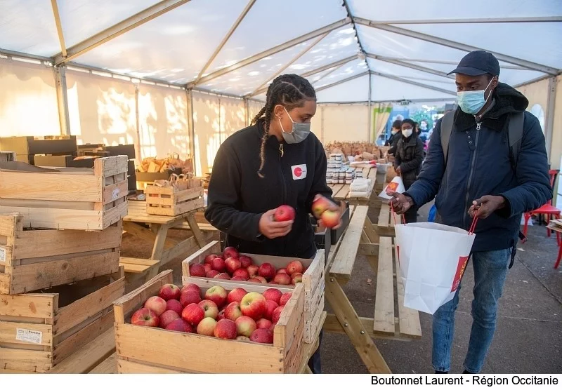 Avec la stratégie régionale « Bien manger pour tous : favoriser la solidarité alimentaire en Occitanie », la Région renforce sa lutte contre la précarité alimentaire