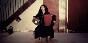 Affiche Festival Jazzèbre : Balade au Musée avec Nathalie Guida
