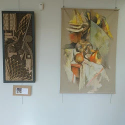D'après Cézanne - Interprétation personnelle d'une nature morte aux kakis de Cézanne 120x160 et bas relief de carton recyclés