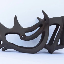 Rhino Noir Tête épure - Grès noir