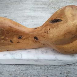 la belle endormie - buis sur socle marbre 40x15x10