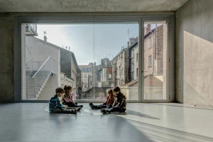 Affiche Conférence / Une « radicalité familière » par Clément Vergély