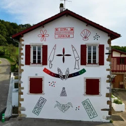 Paret xarnèga - Bergouey-Viellenave (64) - Acrylique sur mur - Julien Dizdar 