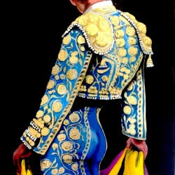 toréro bleu - Acrylique vernis sur toile 60x90cm - 800€ 