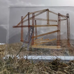 Cabane mobile - fil brodé sur plaques de plexiglas pré percées, 13/18/5 cm. Installations à la Superbagnères - Charlotte Beseme 