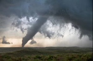 Affiche Biographie d'un orage : du cumulus à la tornade
