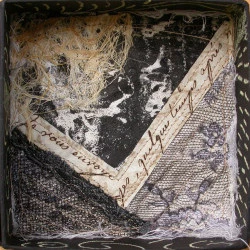 quelques temps après - série de boites 10x10, assemblages cousus, papiers manuscrits anciens