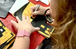 portrait d'une maison - <p>à l'état embryonaire, La préparation pour le samedi soir 22 novembre, au Salon Reçoit</p> - Barbara Olmos
