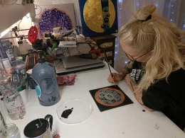 Liberaj Cicoj dans son atelier