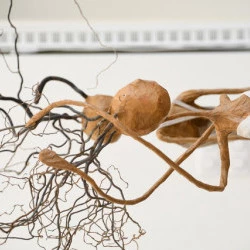 Tanagra n°12 (l'envolée) - Technique mixte 60x70x160cm