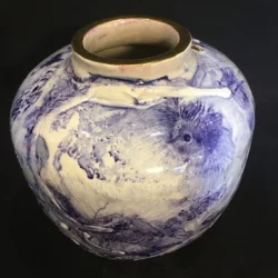 Barroc'O 6 - Céramique (engobe, moka et lustre or), Diam. 13,5 cm H. 13,8 cm 2021 - AS 