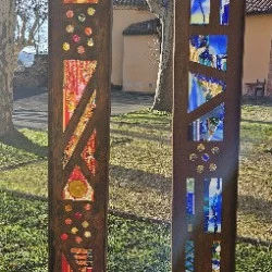 Totem mosaique vitrail - pate de verre, tiffany, smalti, acier