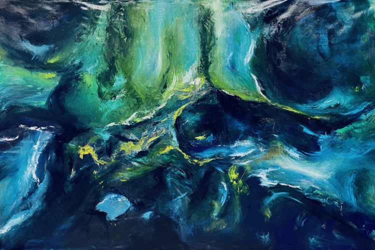 ABSTRACTION - 200x130cm Huile - Toile lin sur châssis bois Cette oeuvre explore les profondeurs de l'océan à travers l'objectif de Laurent Ballesta. Mon regard à travers le sien. Ici j'utilise une technique picturale inspirée du sensualisme, j'ai créé une fresque abstraite qui capture l'essence et la beauté du monde des icebergs. En utilisant des couleurs vives et contrastées, j'ai représenté tel une danse les mouvements de l'eau, la lumière qui percent à travers les vagues et la glace, et on devine même la vie marine qui évolue dans ces eaux mystérieuses. - Nathalie Vazquez 