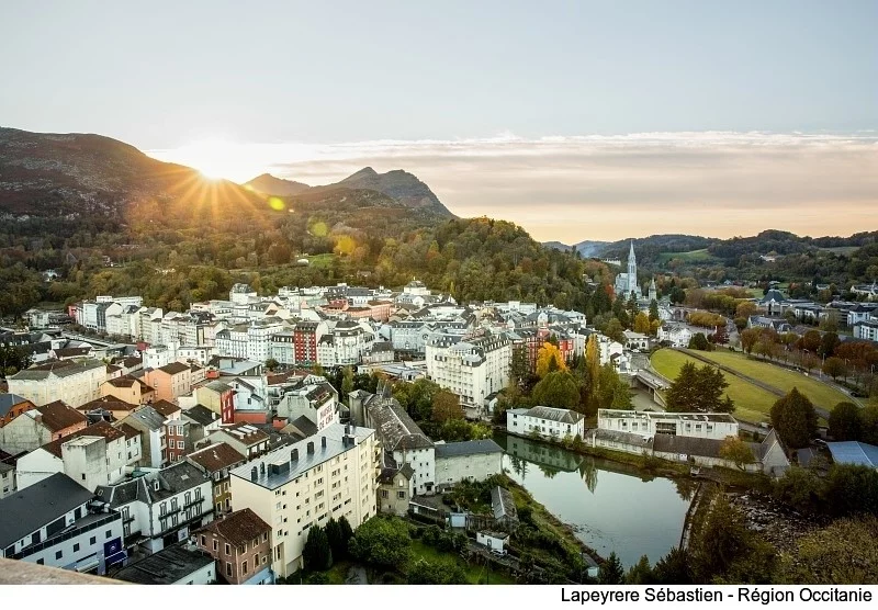 Le plan « Avenir Lourdes » a pour objectif de soutenir l'activité touristique de la ville et de donner un nouveau souffle à la destination