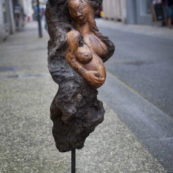 Lilith - Bois d'Olivier Rape ciseau 95cm ht