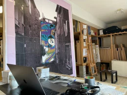 Thomas at work - <p>Vue de l'intérieur</p> - Thomas de Vuillefroy
