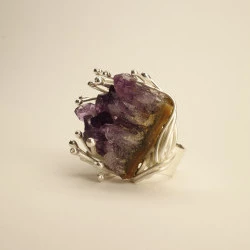 Violette - Améthyste brute 91,90 cts et argent - ©GeraldineLuttenbacher 
