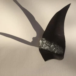 duo - sculpture porcelaine noire et verre 40x30x30 2021 duo