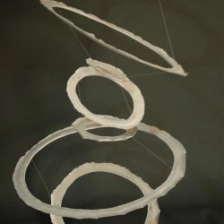 tango - sculpture suspension porcelaine 150x70 2019 tango