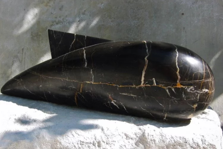 requin - marbre de Laurens, L : 72 cm, 2005