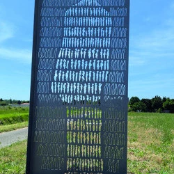 Humanité - Oeuvre de 2 mètres de haut réalisé par Anne Sarda - Anne Sarda 