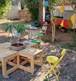 la guinguette - <p>possibilité de se reposer, de boire un pot</p>