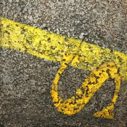 ligne jaune et lettre N 89 - Matière brute et peinture acrylique - photo 