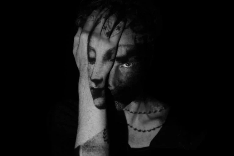 En parti l'autre - Photographie En collaboration avec Ernest de Jouy. 2023 - Ernest de Jouy 