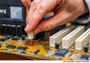 Affiche Atelier de sensibilisation à l'électronique-domotique