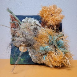 Fonds marins - représentation de fonds marins en déchets, - isabelle vannobel 