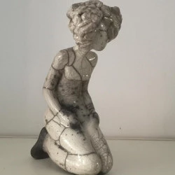 Femme - Terre cuite , Raku pièce unique