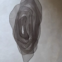 Ephémère - Technique de coupe japonaise, pliage en accordéon- 64/33/30 cm, octobre 2019 - Isao 