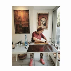 Mon atelier dans la vitrine - Performance dans la vitrine de la galerie la Palette des Possibles à Toulouse, 2022 - La Palette des Possibles 