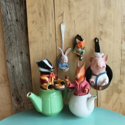 Melting potes - personnages en pâtes à bois habitant des objets anciens - Emilie Passal 