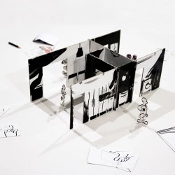 Sans titre (dead space) - 2020, set de 26 cartes, dessin numérique, livret de règles, papiers découpés, crayons, dés, encre sur papier marouflé sur carton gris, dimensions variables