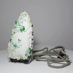 fer parure de dames - Détourner le desing d'un fer en parure de dames - @IsabellePIRON2023 