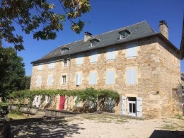 Couvent de Chantemerle Bezonnes - <p>Couvent de Chantemerle Bezonnes</p> - Donne droits photo:Couvent de Chantemerle Bezonnes
